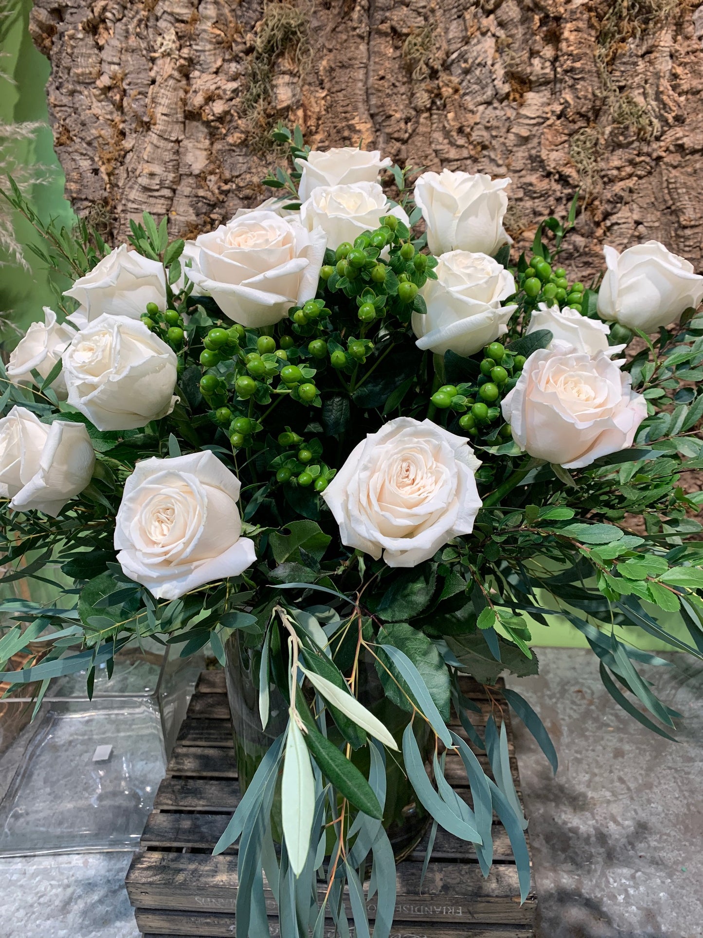 12 or 18 Premium Rose Bouquet (Choose Your Colour!)