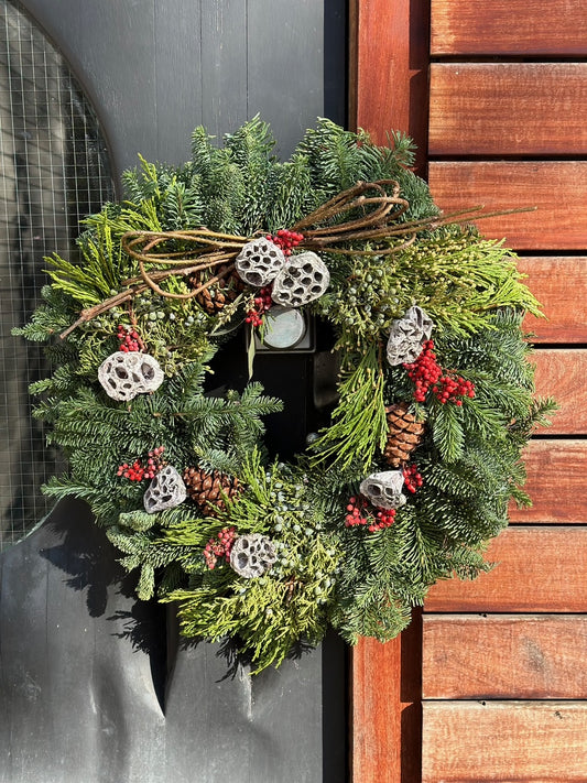 Fancy Natural-Style Wreath