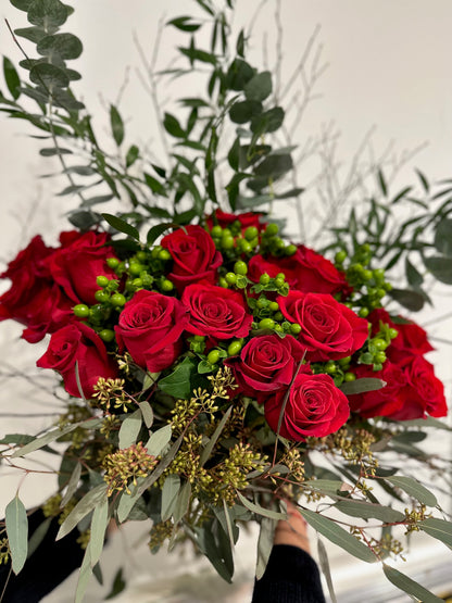 The Deluxe (24 long-stem Red or Pink Rose Bouquet)