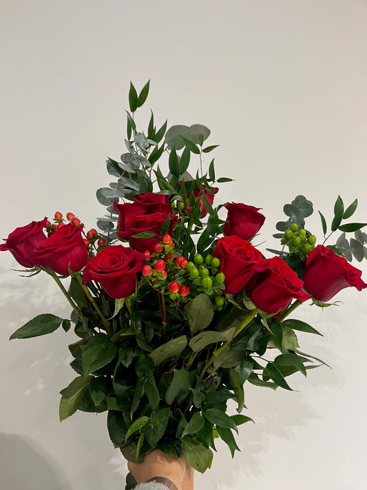 The Original (12 long-stem Red Rose Bouquet)