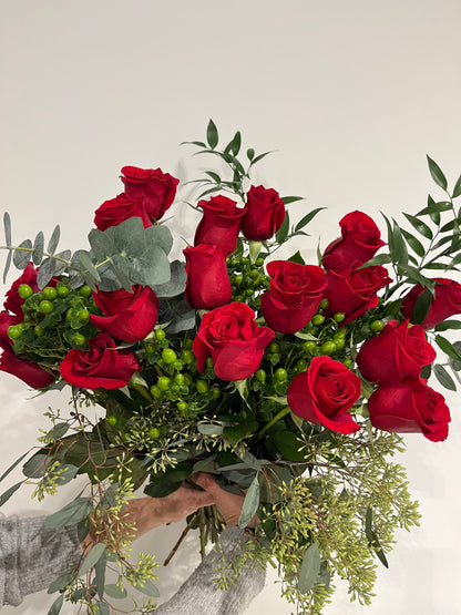 18 long-stem Red Rose Bouquet