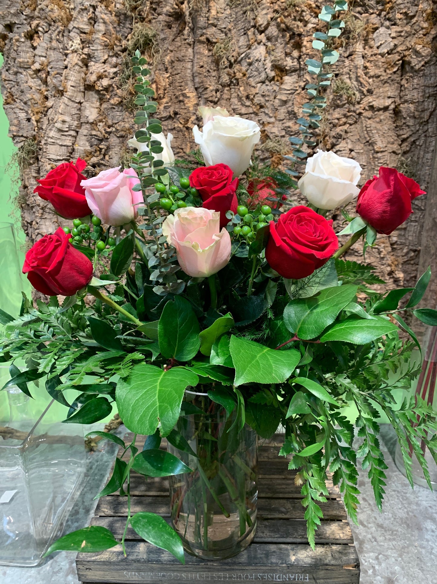 12 or 18 Premium Rose Bouquet (Choose Your Colour!)